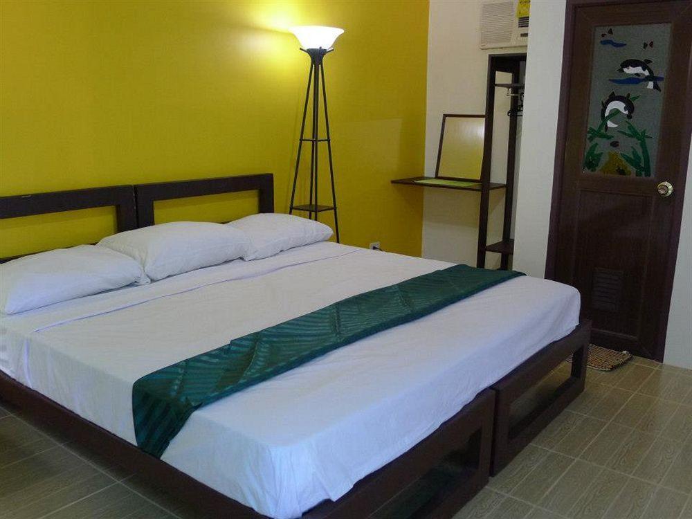 By The Bay, Jacana Bed & Breakfast Puerto Princesa ภายนอก รูปภาพ