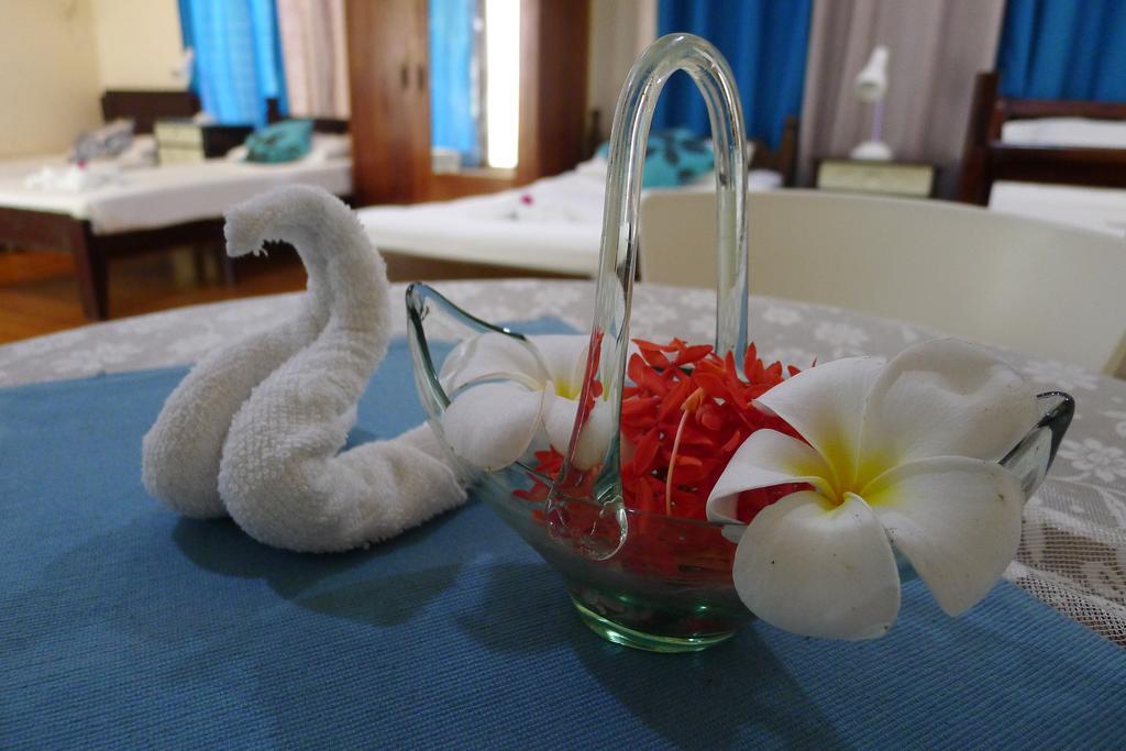 By The Bay, Jacana Bed & Breakfast Puerto Princesa ภายนอก รูปภาพ