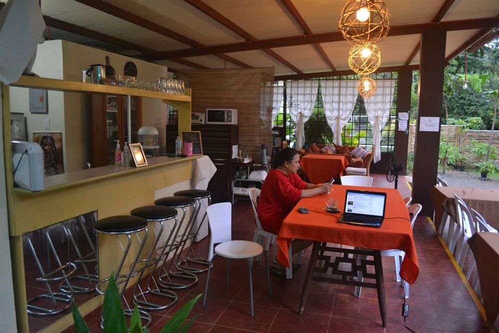 By The Bay, Jacana Bed & Breakfast Puerto Princesa ภายนอก รูปภาพ
