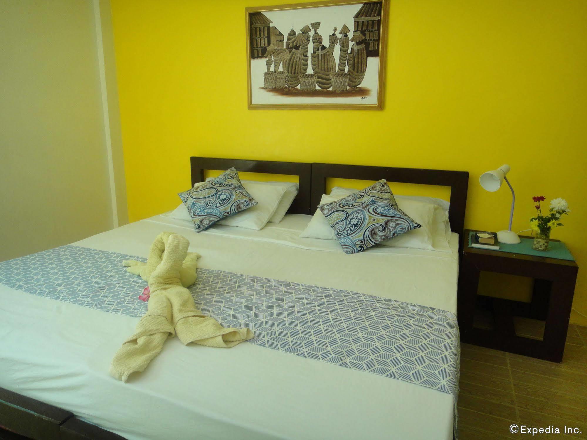 By The Bay, Jacana Bed & Breakfast Puerto Princesa ภายนอก รูปภาพ