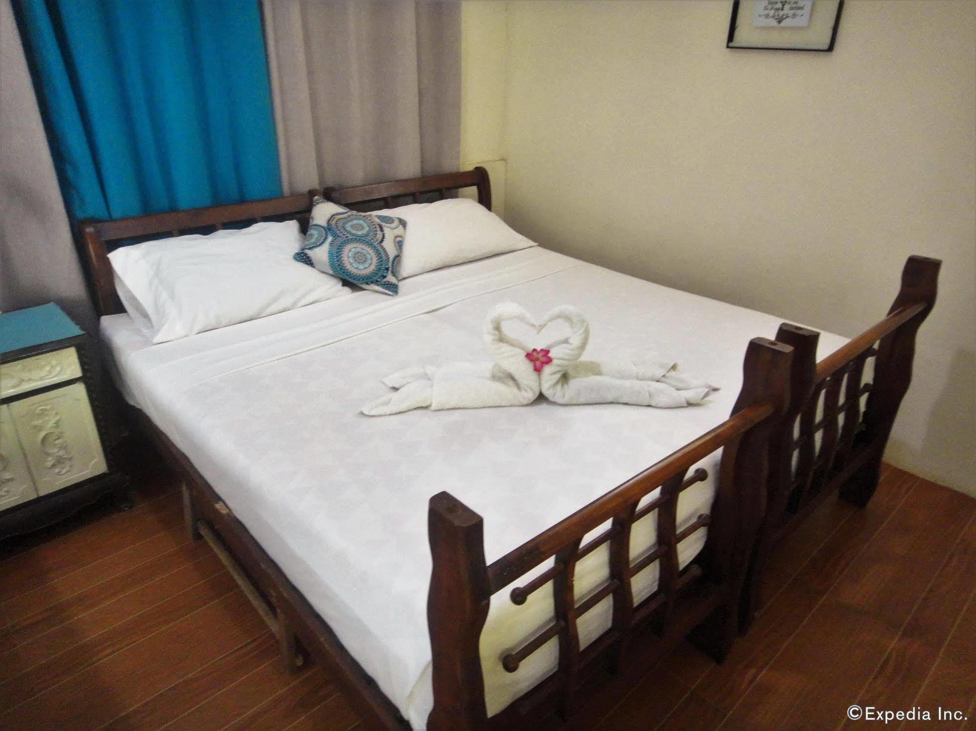 By The Bay, Jacana Bed & Breakfast Puerto Princesa ภายนอก รูปภาพ