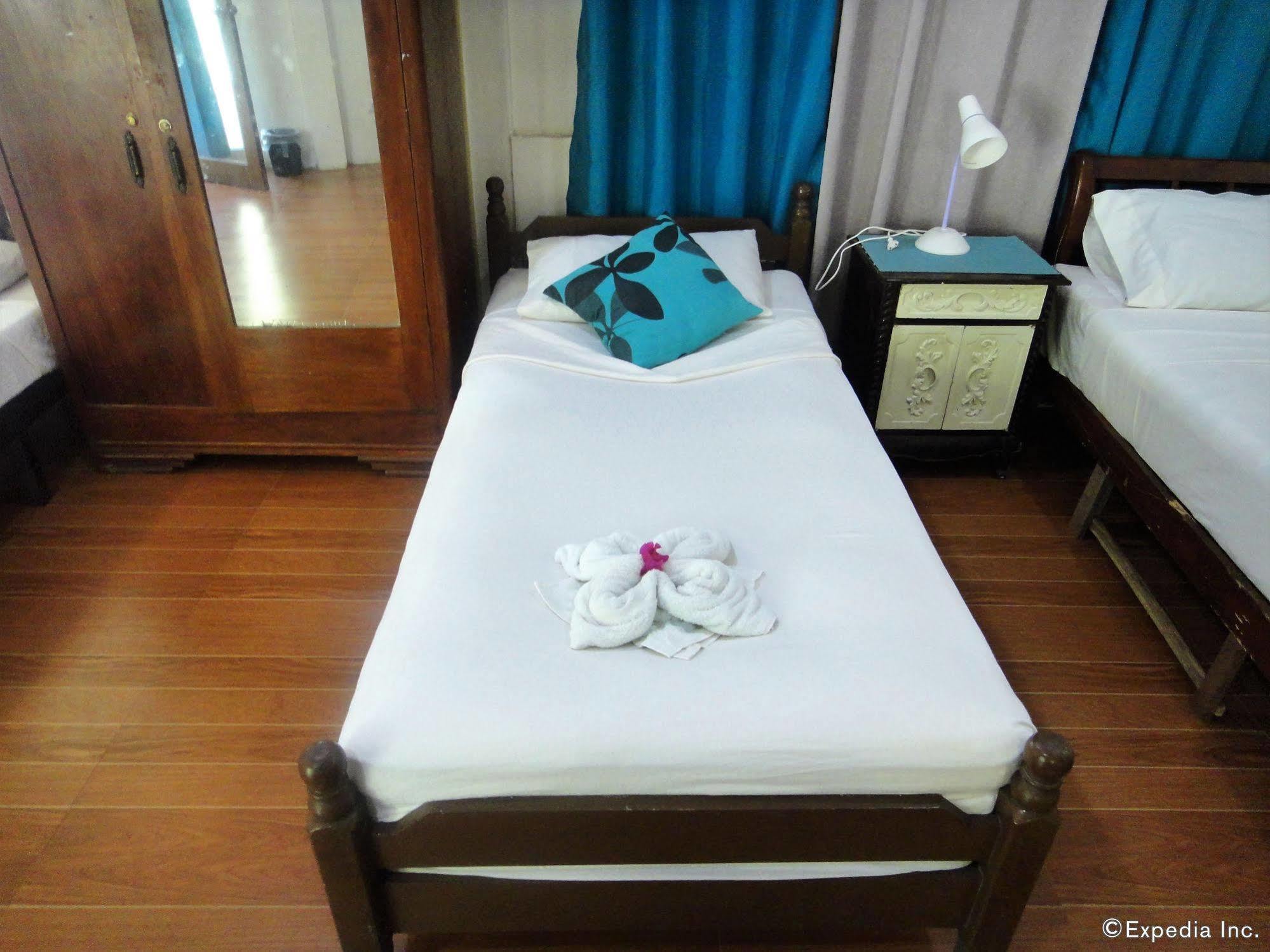 By The Bay, Jacana Bed & Breakfast Puerto Princesa ภายนอก รูปภาพ